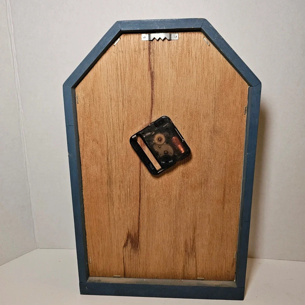 Vintage Wooden Wall‎ Clock Folk Art Hearts Chickens Country Blue Cottagecore